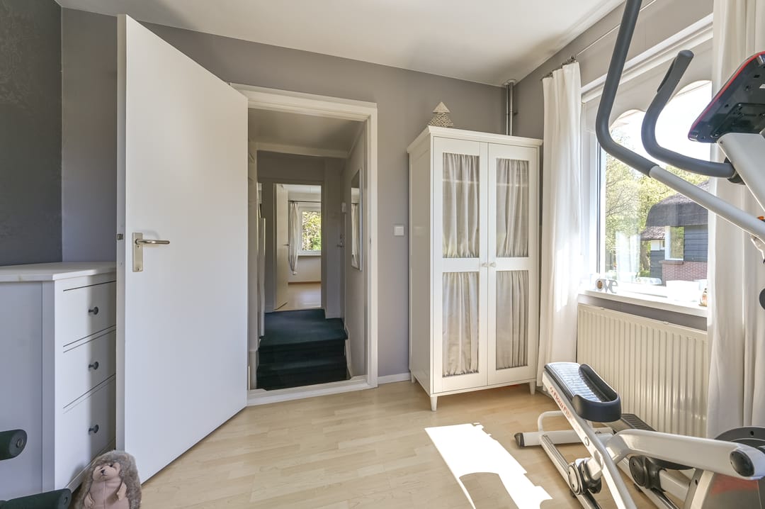 Photo 32 of Van Tuyllweg 20