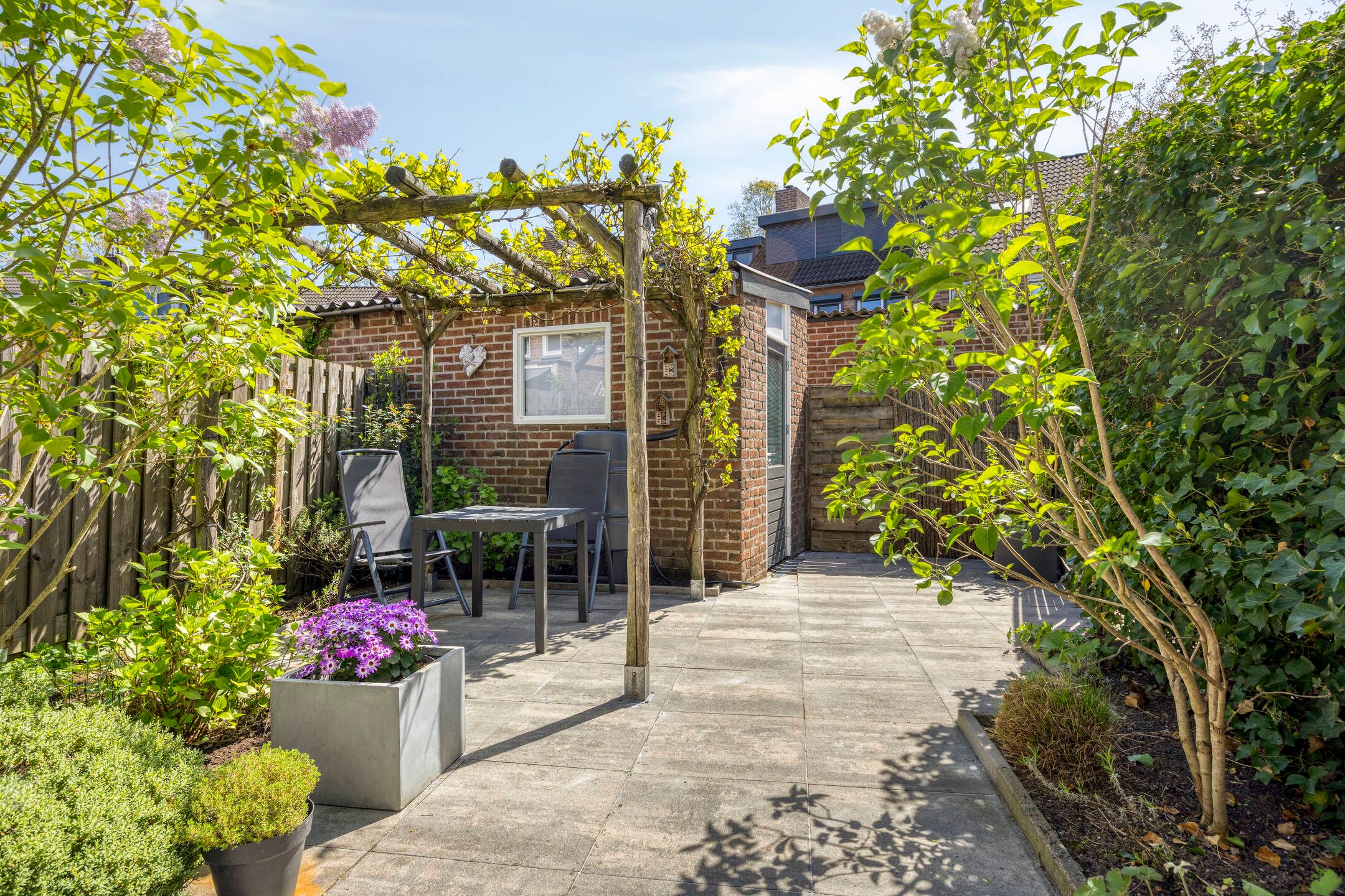Well-maintained corner house with 4 bedrooms in Beuningen — 30
