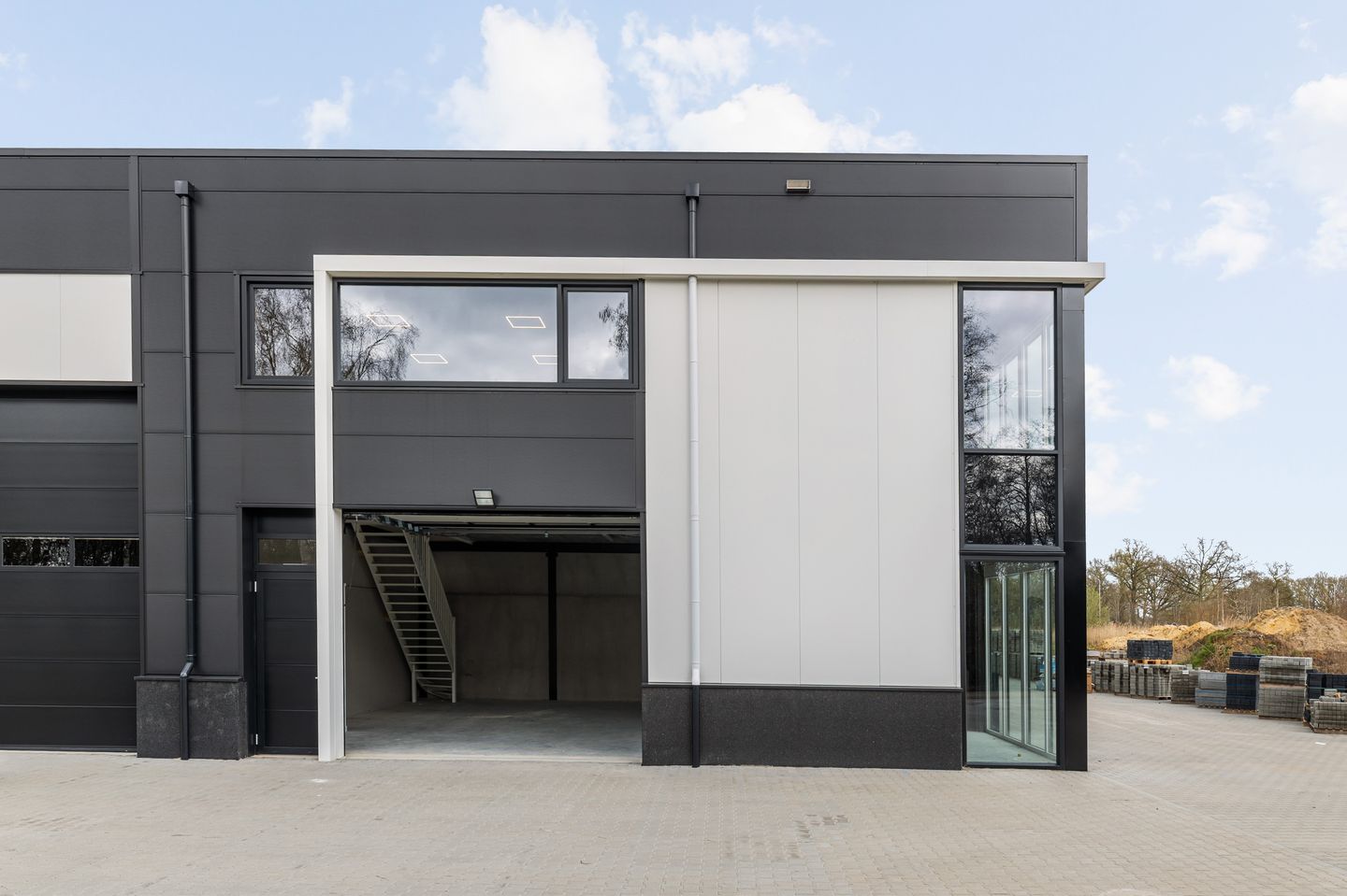 Bekijk foto 4 van Almelosestraat 85