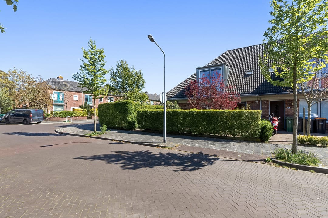 Photo 47 of Van Hasseltlaan 4-D