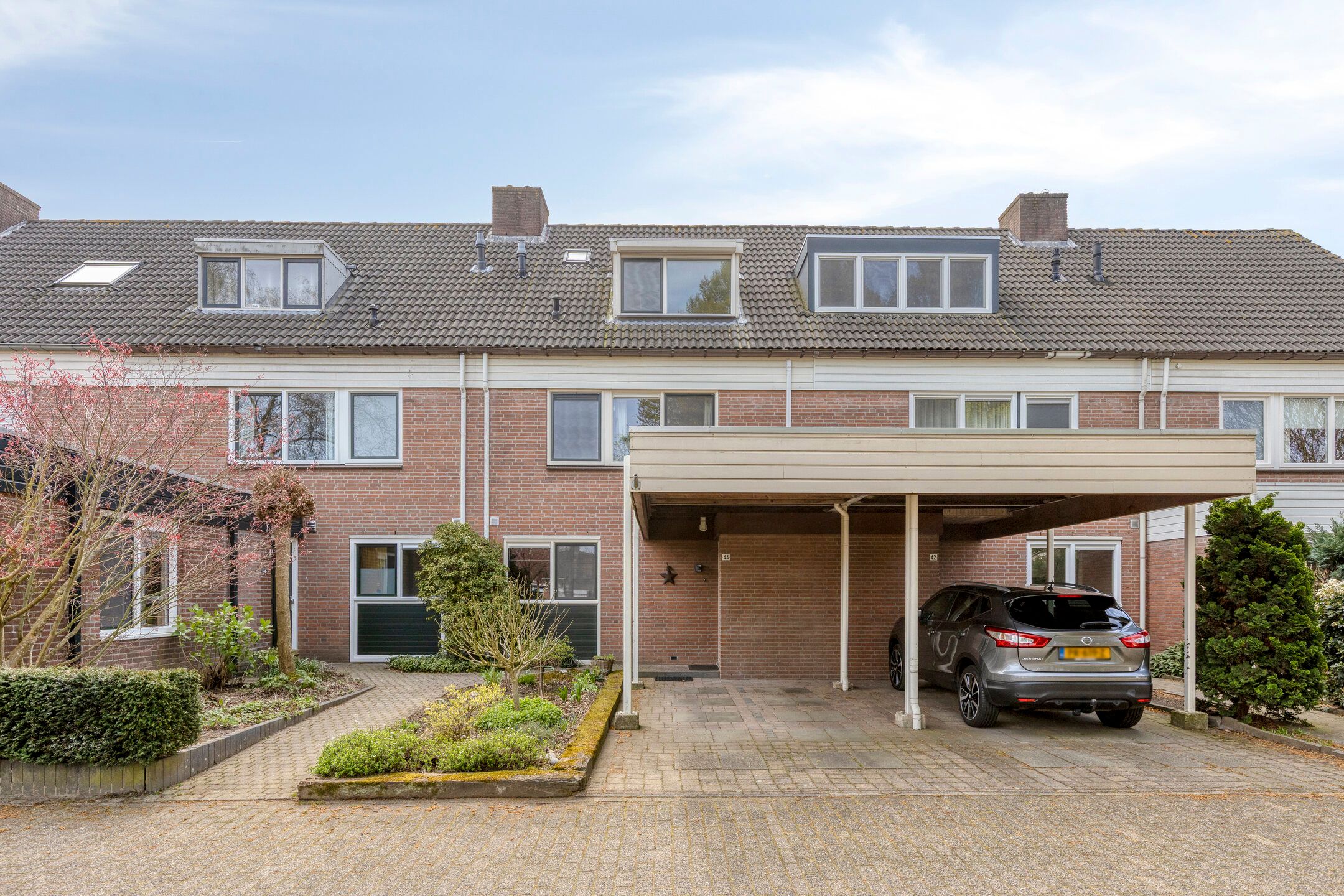 Orleanshof 44 
