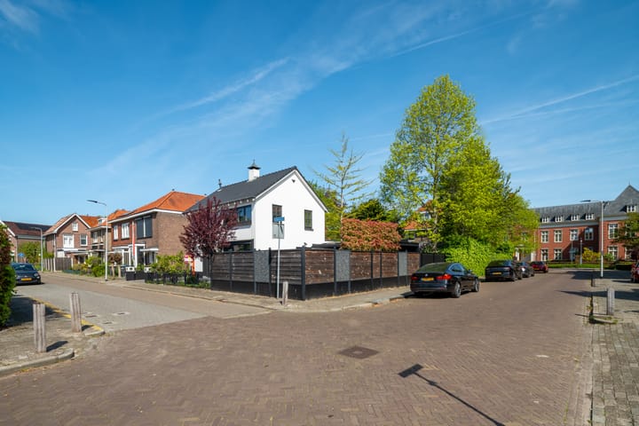 Foto 4 van Looleestraat 8