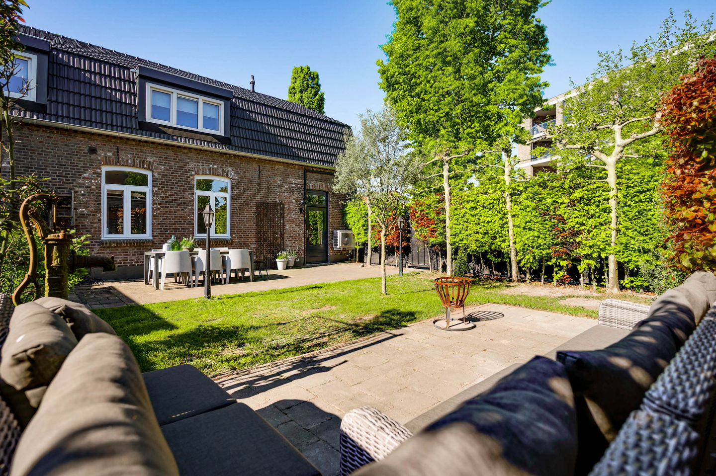 Historic City Farm from 1906 with Modern Comforts in Weert — 34