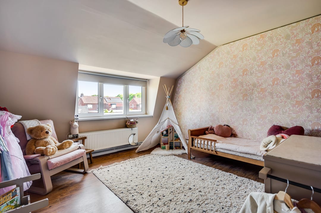 Historic City Farm from 1906 with Modern Comforts in Weert — 28