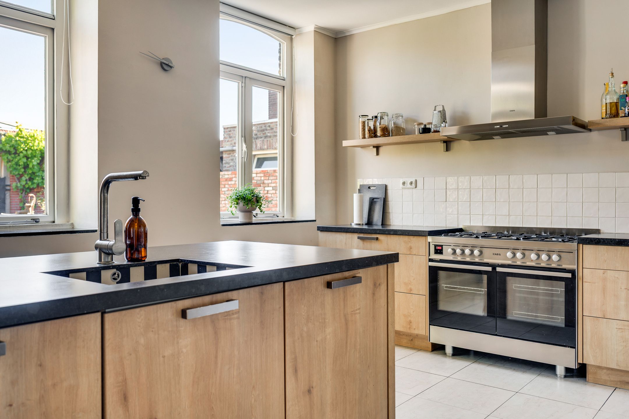 Historic City Farm from 1906 with Modern Comforts in Weert — 18