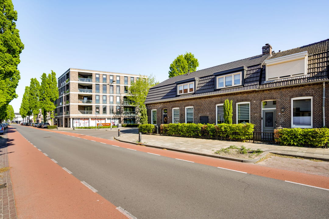 Historic City Farm from 1906 with Modern Comforts in Weert — 38