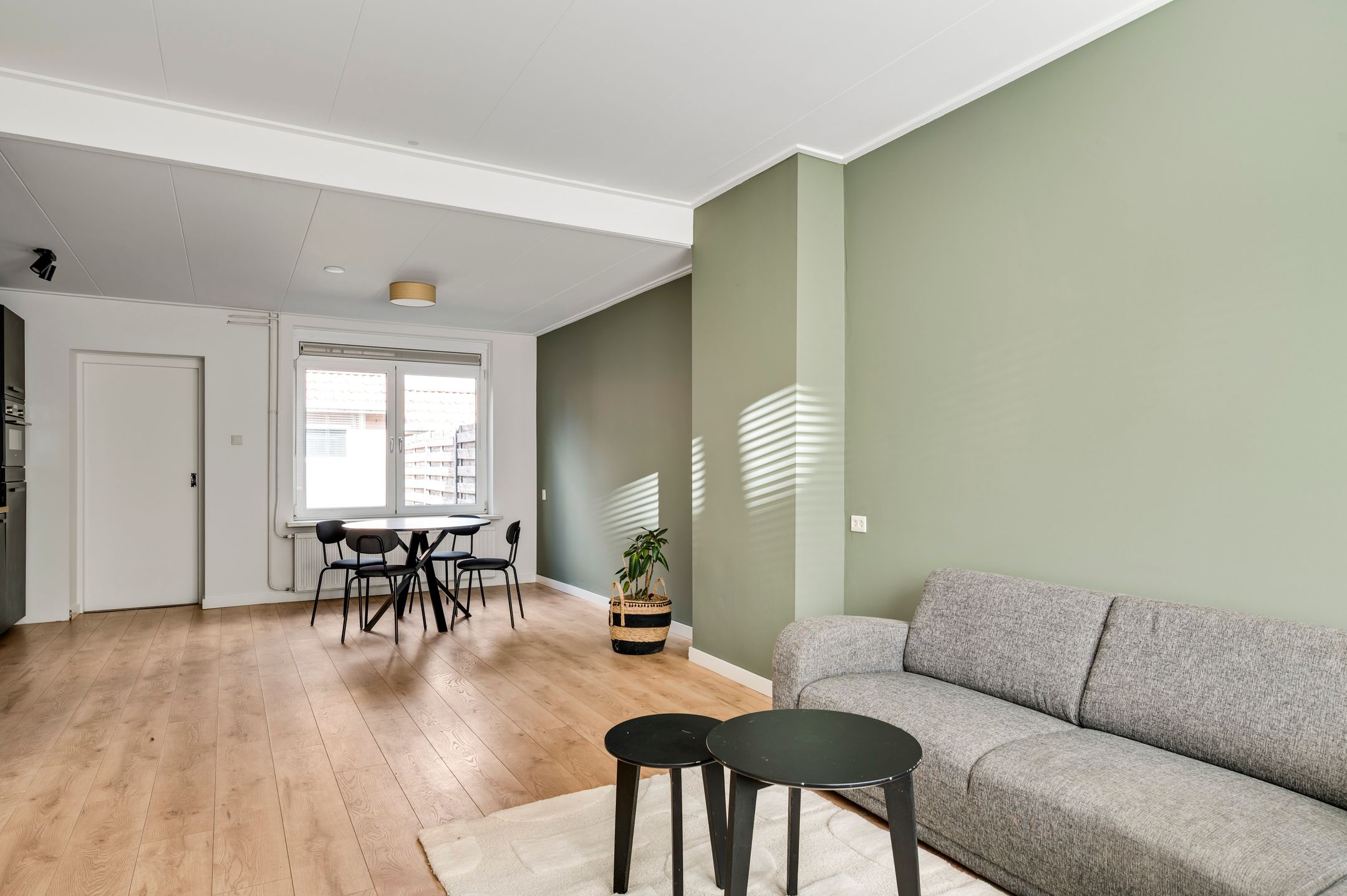Photo 6 of Joannesstraat 6