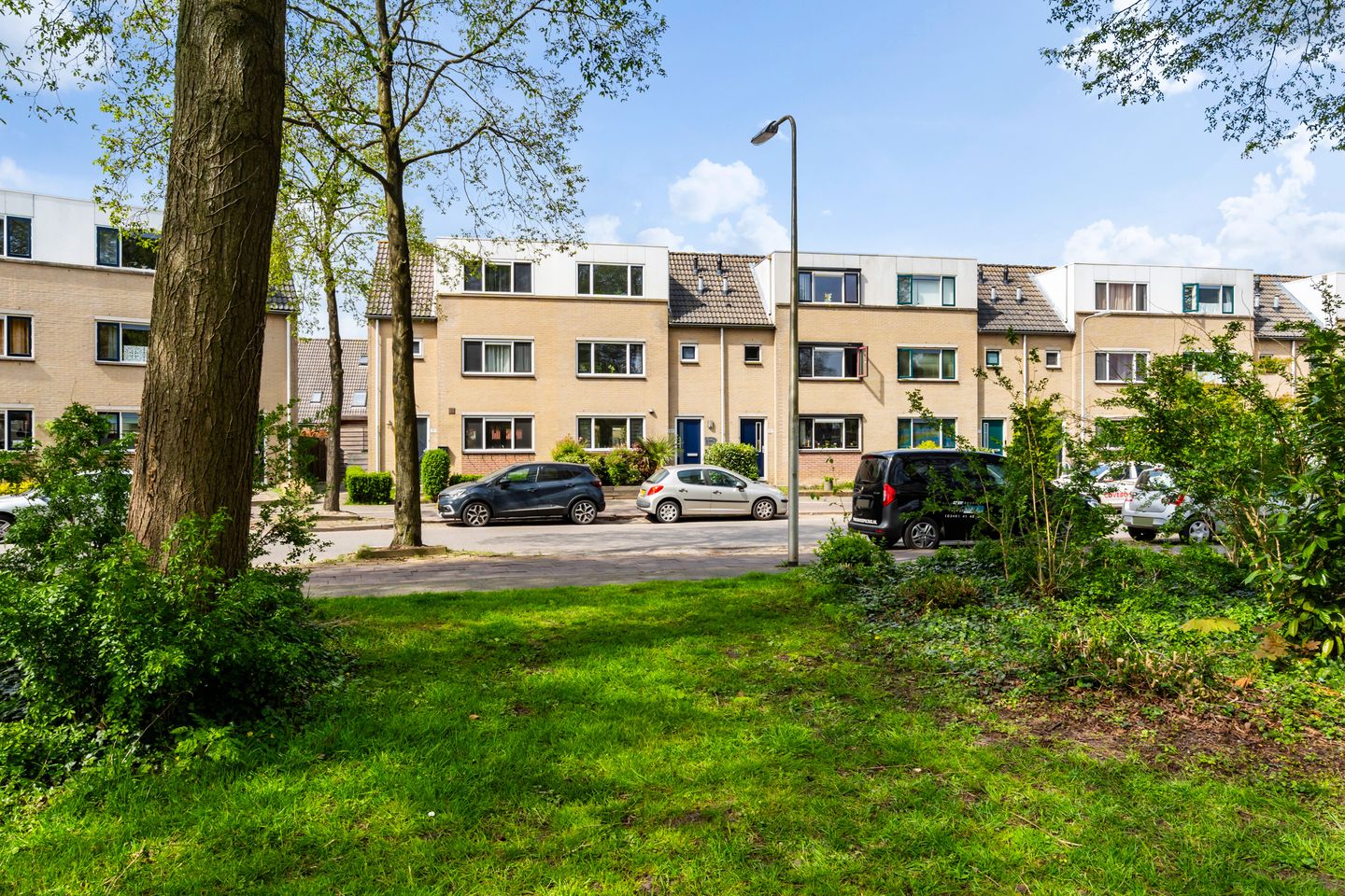 Photo 5 of Middenmolenlaan 153