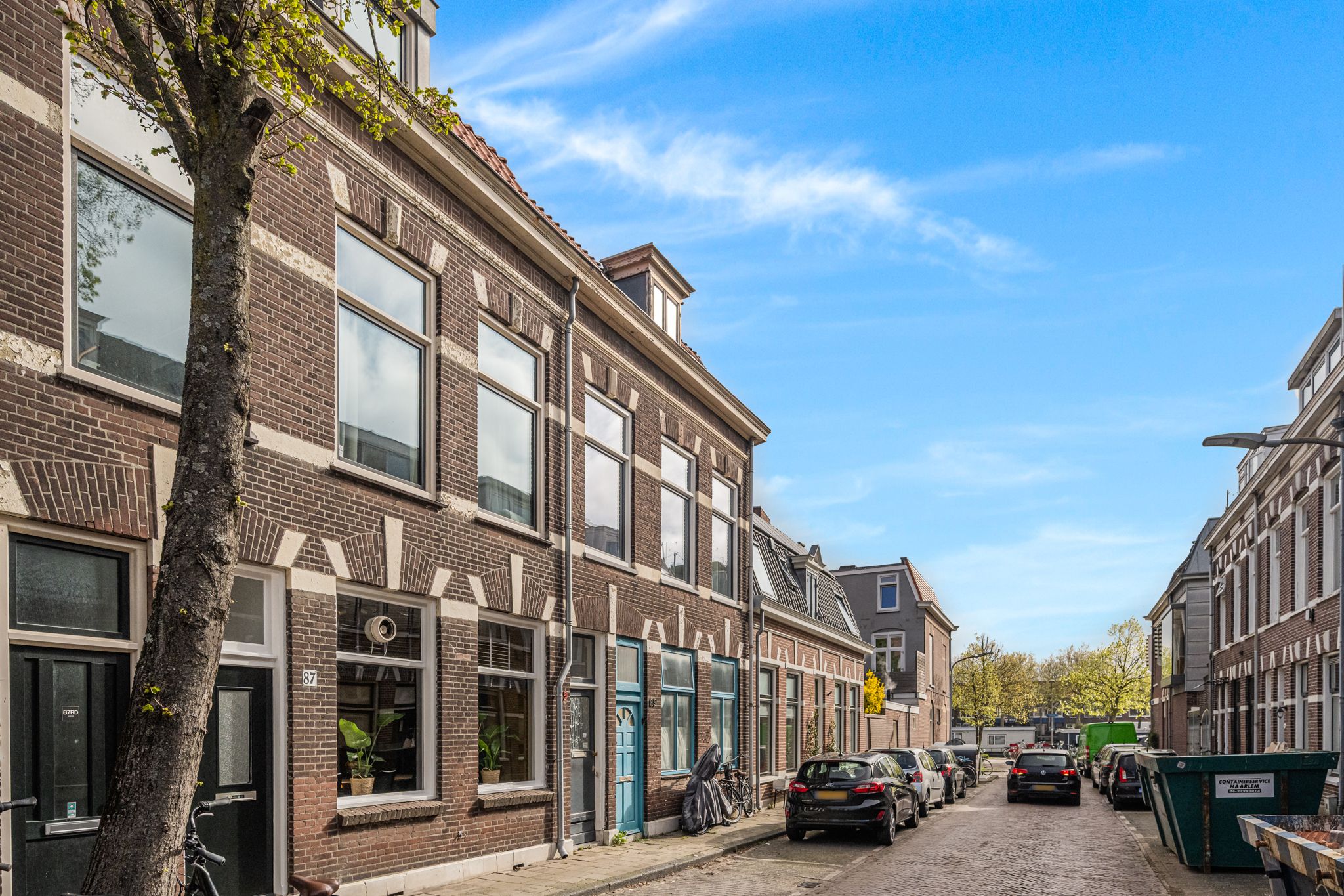 Spacious Ground Floor Apartment with Sunny Garden Near Haarlem Center — 27