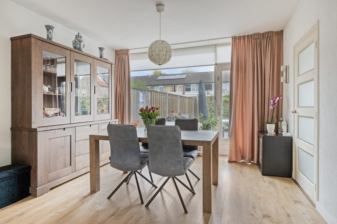 Photo 16 of Willebroekstraat 2