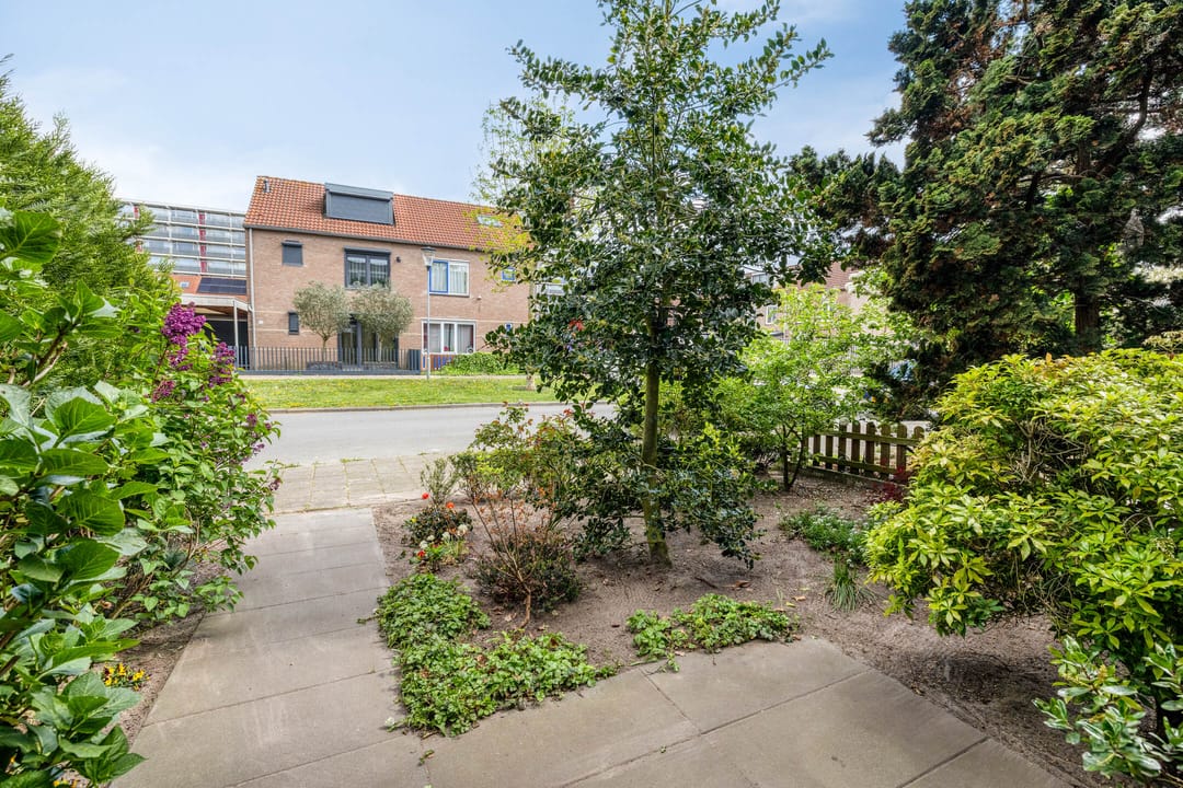 Photo 8 of Willebroekstraat 2