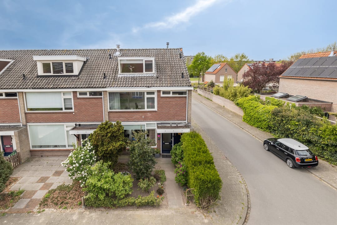 Photo 37 of Willebroekstraat 2