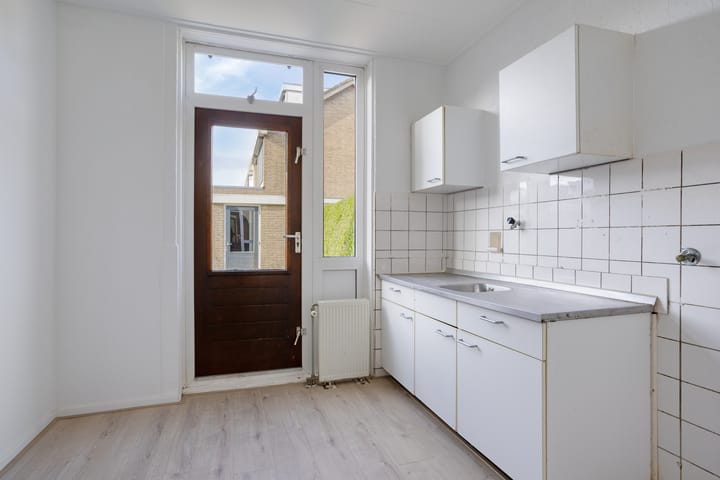 Photo 4 of Johan de Wittstraat 32