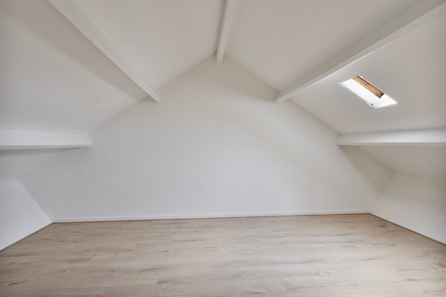 Photo 10 of Johan de Wittstraat 32