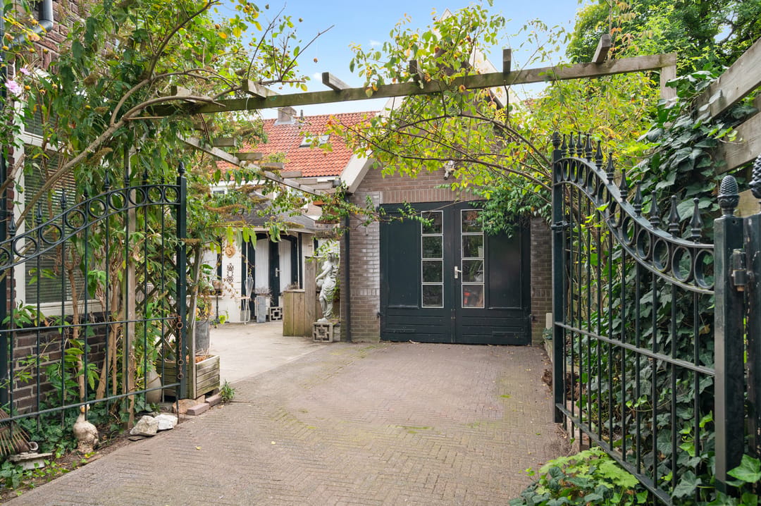 Photo 16 of Emmastraat 24