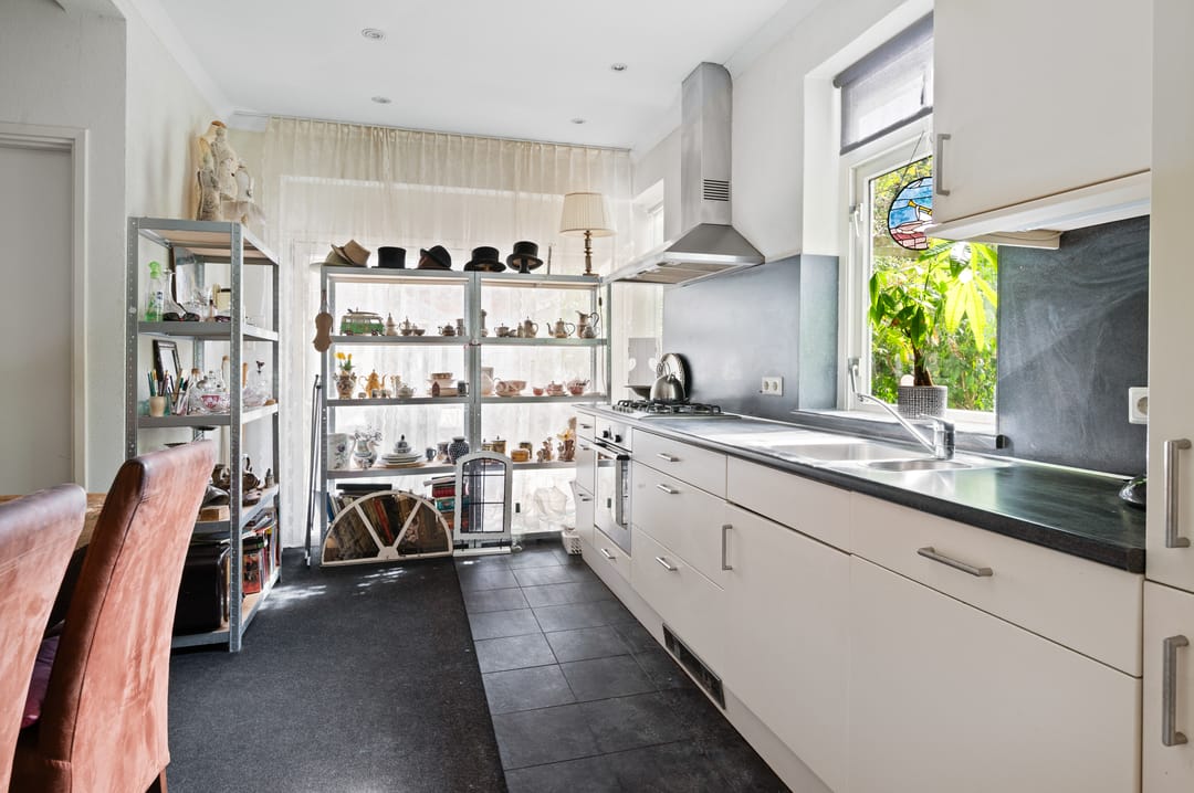 Photo 7 of Emmastraat 24