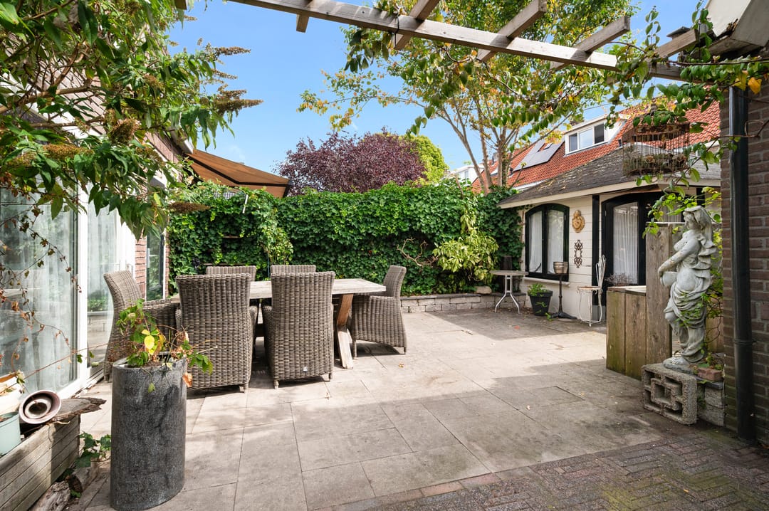 Photo 17 of Emmastraat 24