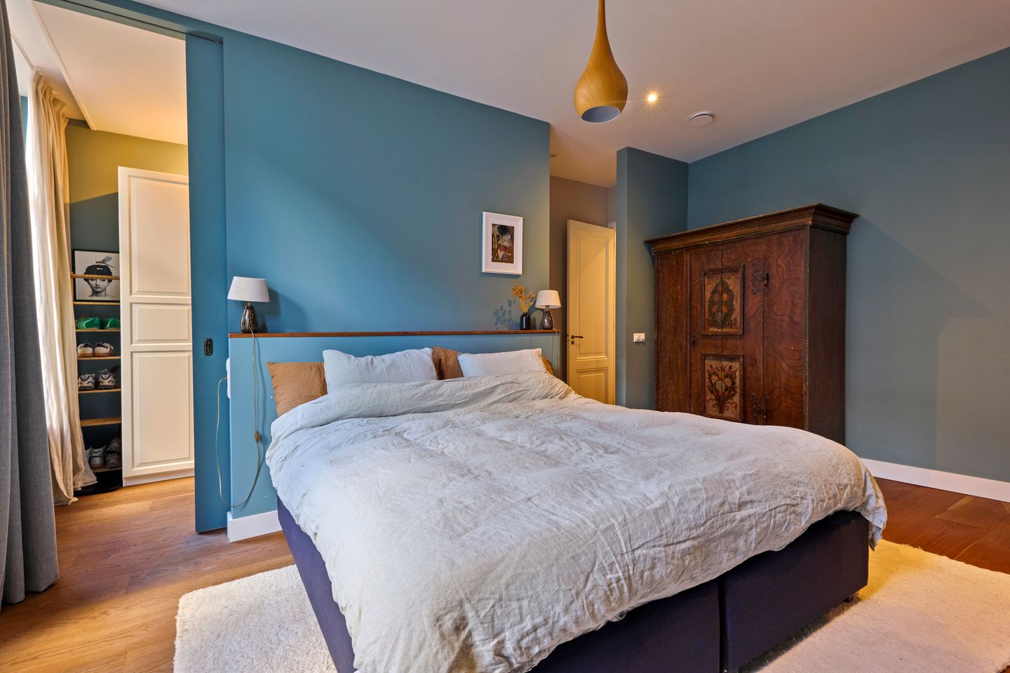 Spacious Three-Level Ground Floor Apartment with South-Facing Garden in Oud-Zuid — 20
