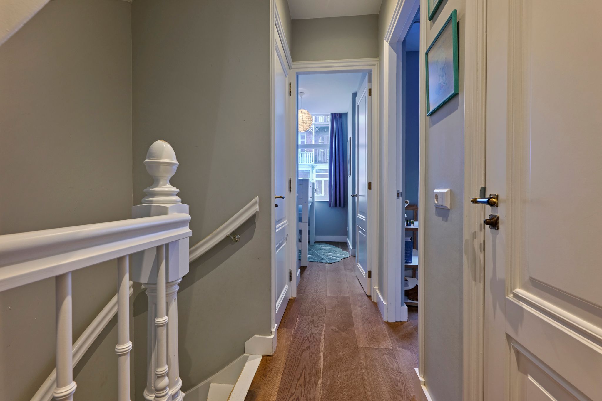 Spacious Three-Level Ground Floor Apartment with South-Facing Garden in Oud-Zuid — 21