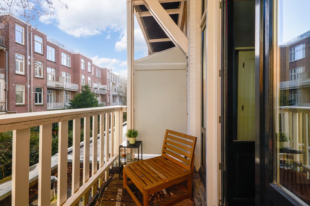 Spacious Three-Level Ground Floor Apartment with South-Facing Garden in Oud-Zuid — 23