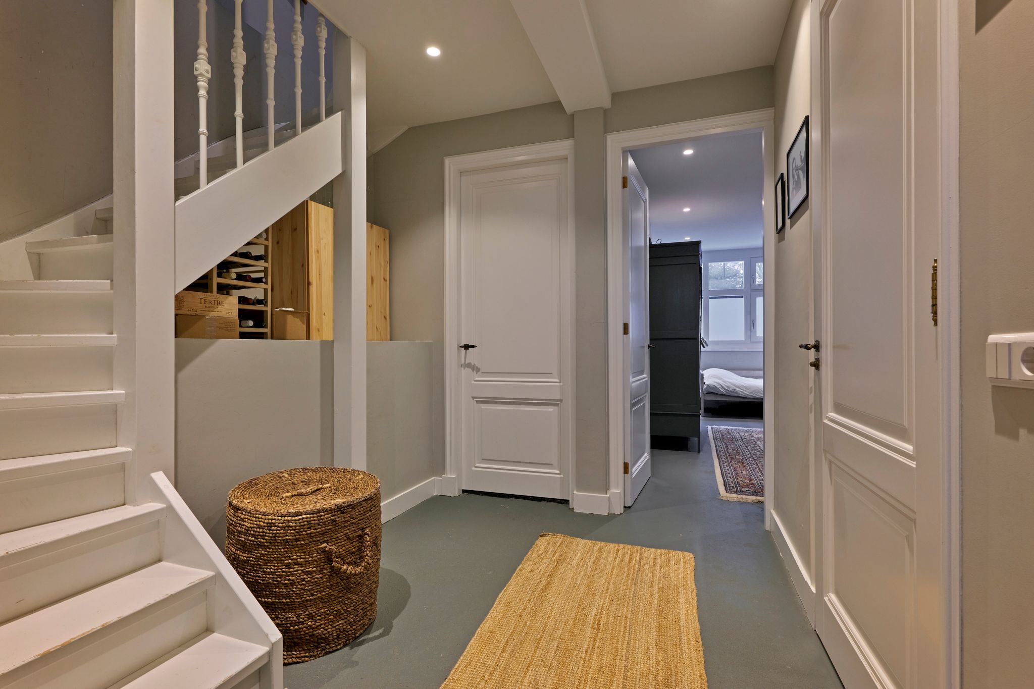 Spacious Three-Level Ground Floor Apartment with South-Facing Garden in Oud-Zuid — 30