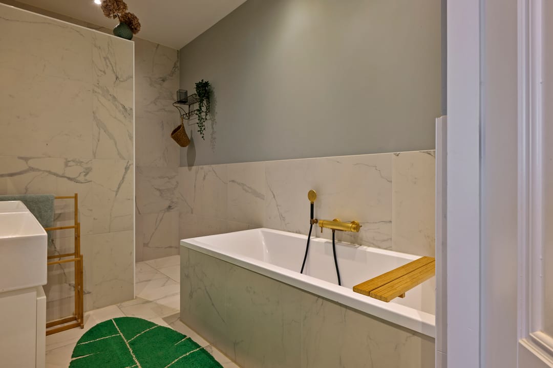 Spacious Three-Level Ground Floor Apartment with South-Facing Garden in Oud-Zuid — 28