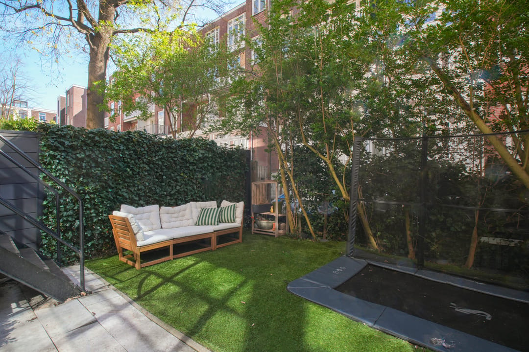 Spacious Three-Level Ground Floor Apartment with South-Facing Garden in Oud-Zuid — 16
