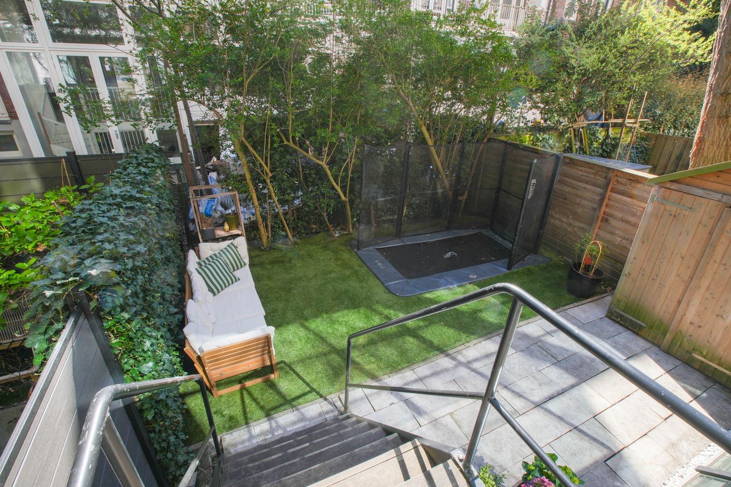 Spacious Three-Level Ground Floor Apartment with South-Facing Garden in Oud-Zuid — 14