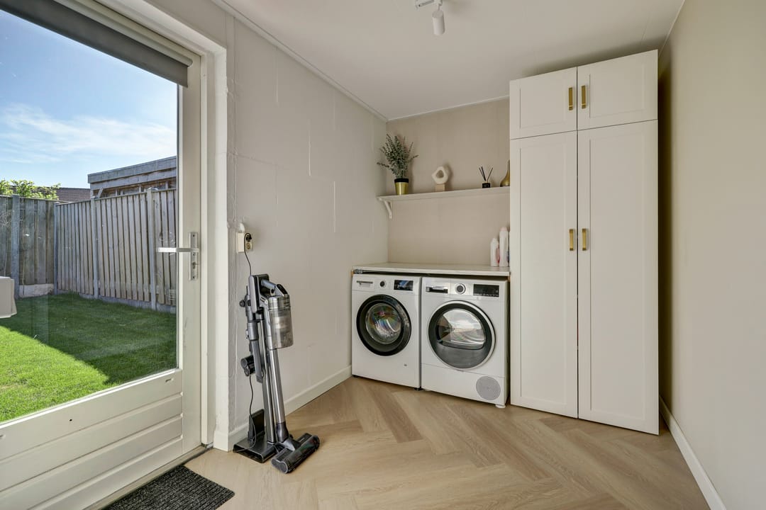 Photo 23 of Heermanstraat 8