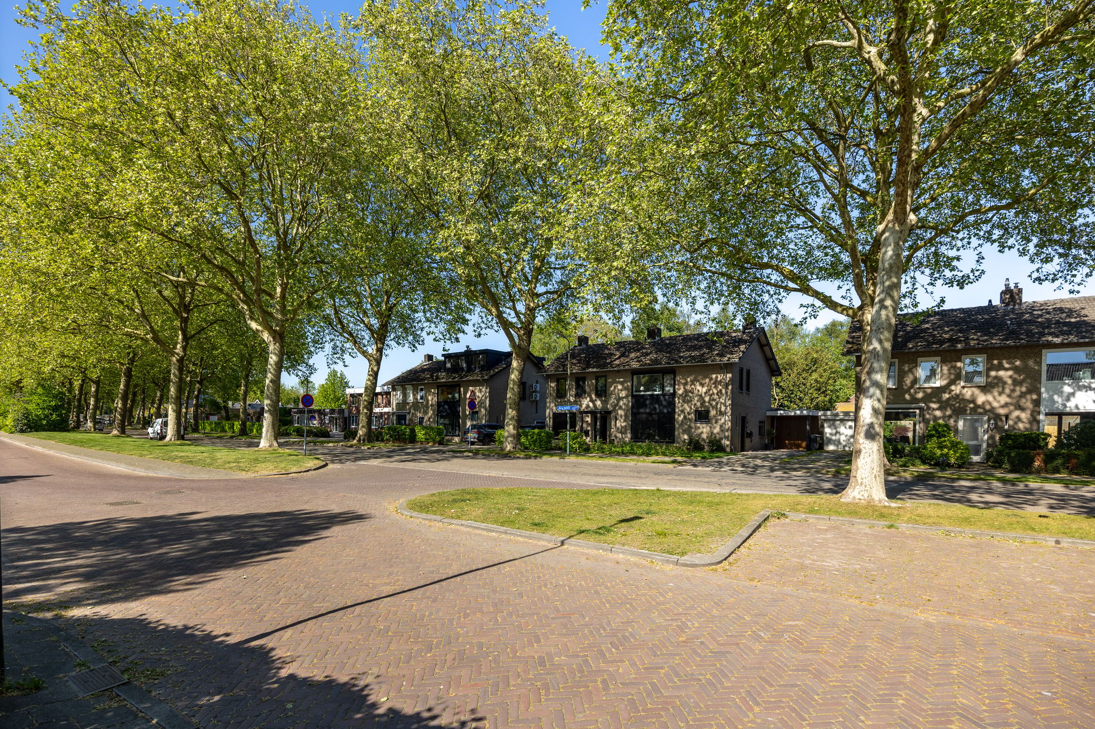 Photo 33 of Burg. Verwielstraat 56