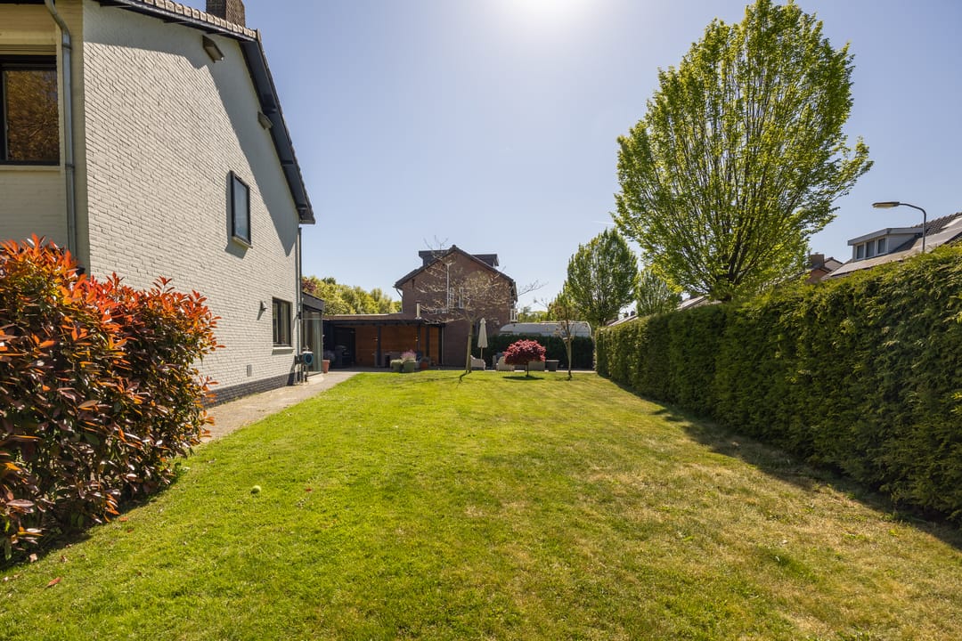 Photo 23 of Burg. Verwielstraat 56