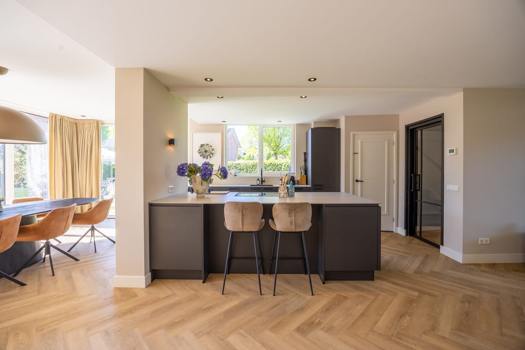 Photo 8 of Burg. Verwielstraat 56