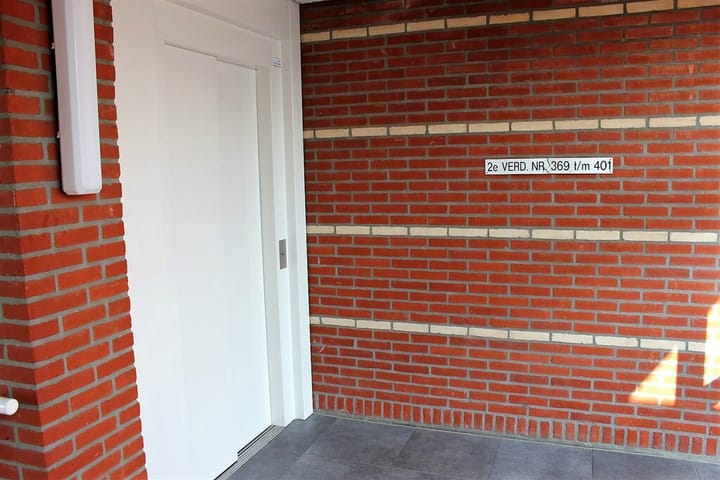 Photo 3 of Sara Burgerhartsingel 383