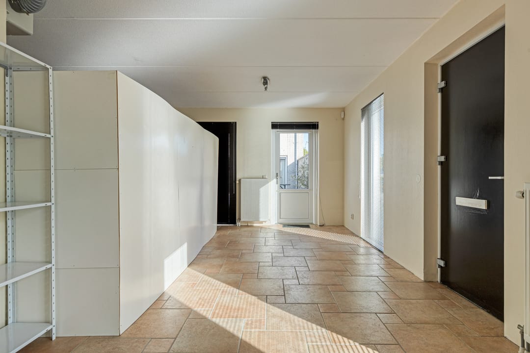 Photo 22 of Hebridenstraat 18
