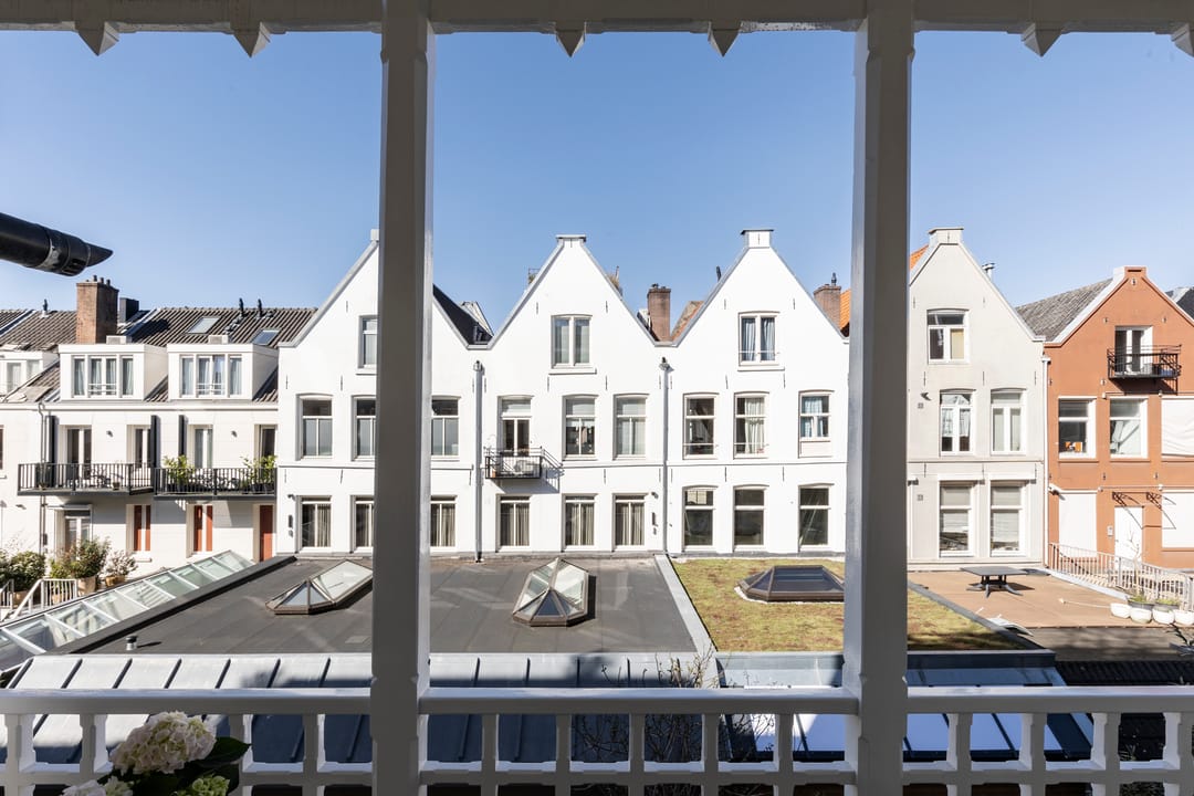 Photo 8 of Jan Luijkenstraat 66-2