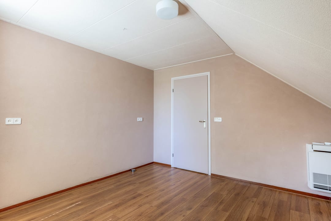 Photo 31 of 2e Bovenpad 11-B