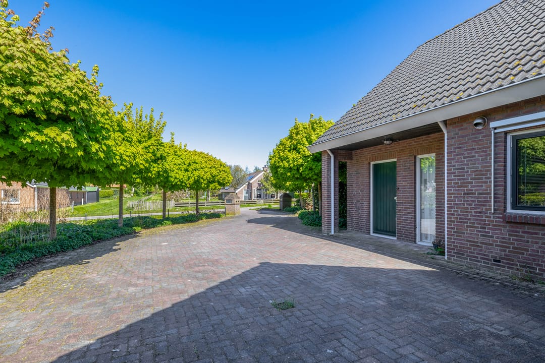 Photo 52 of 2e Bovenpad 11-B