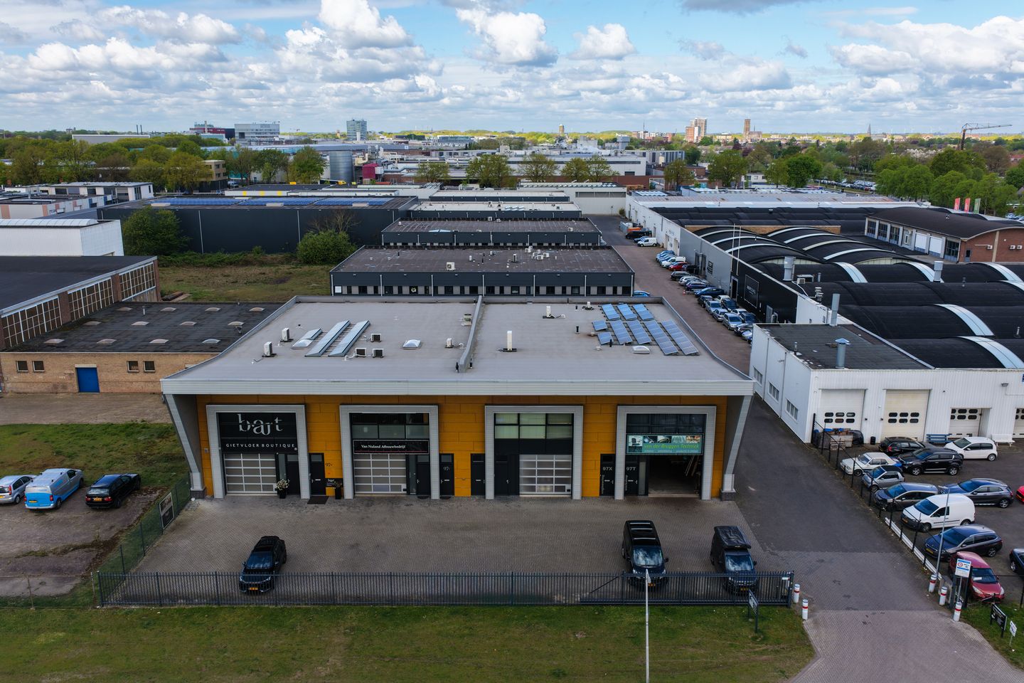 View photo 1 of Landweerstraat-Zuid 97-U