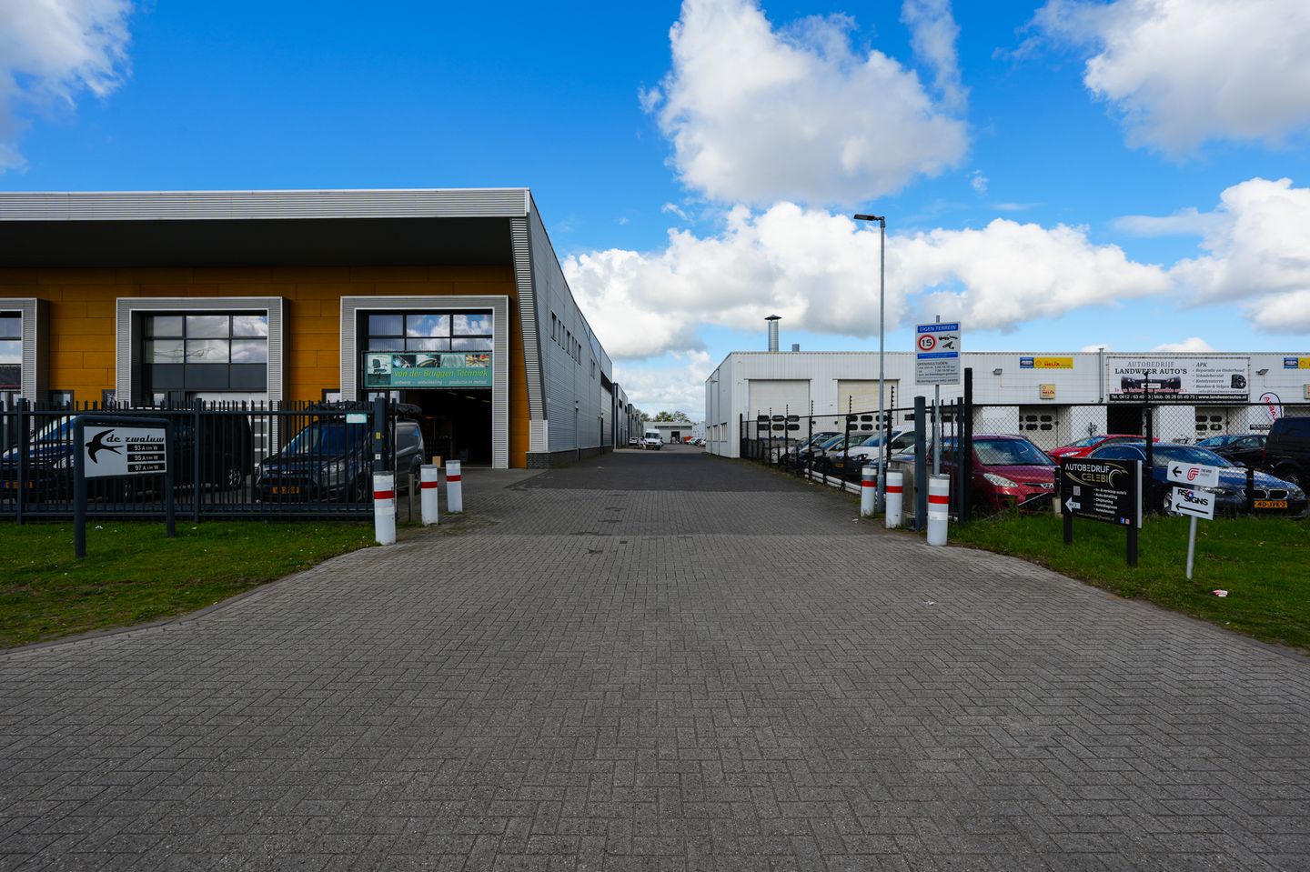 View photo 2 of Landweerstraat-Zuid 97-U