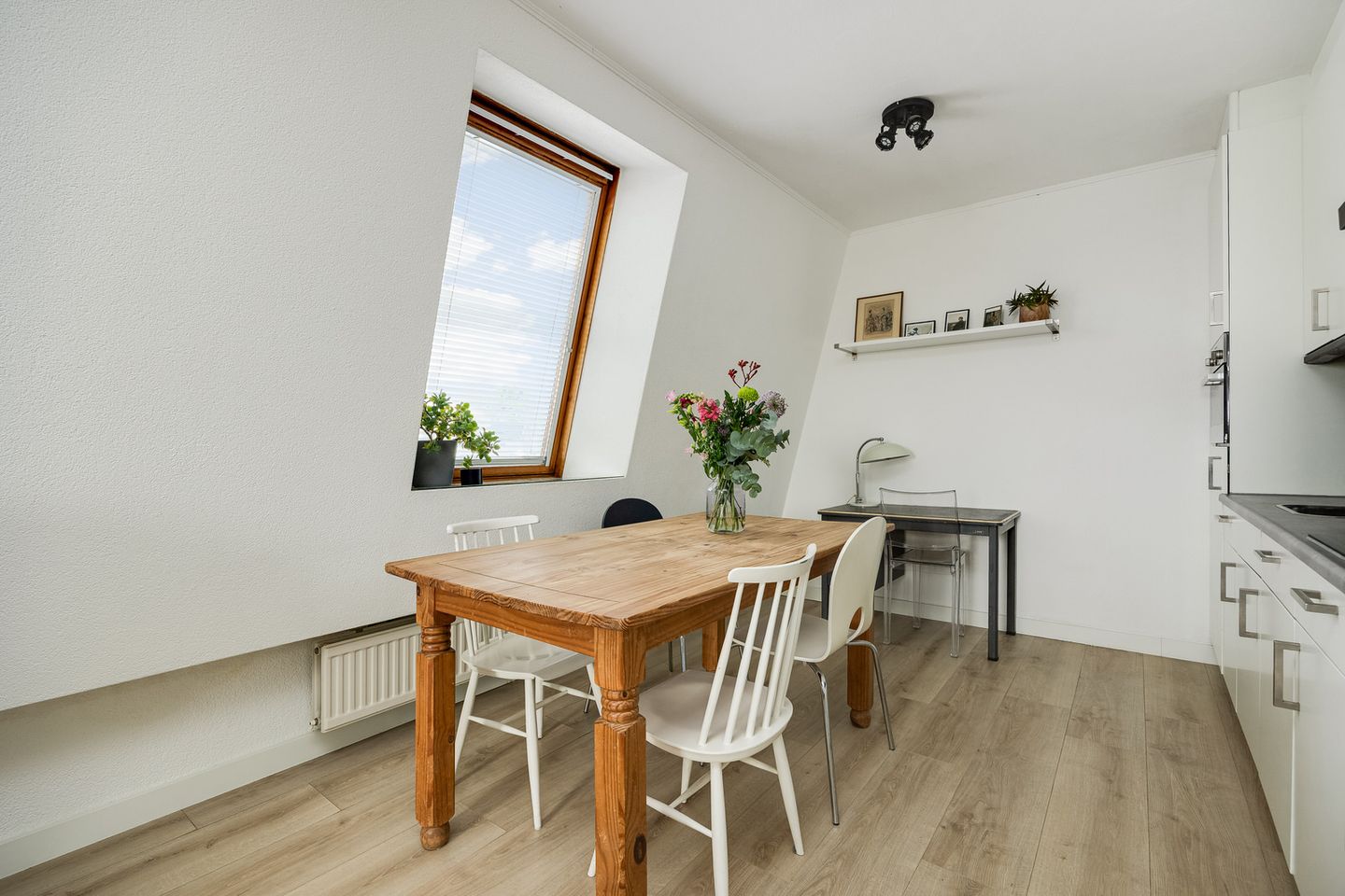 Photo 14 of Baroniestraat 48-06