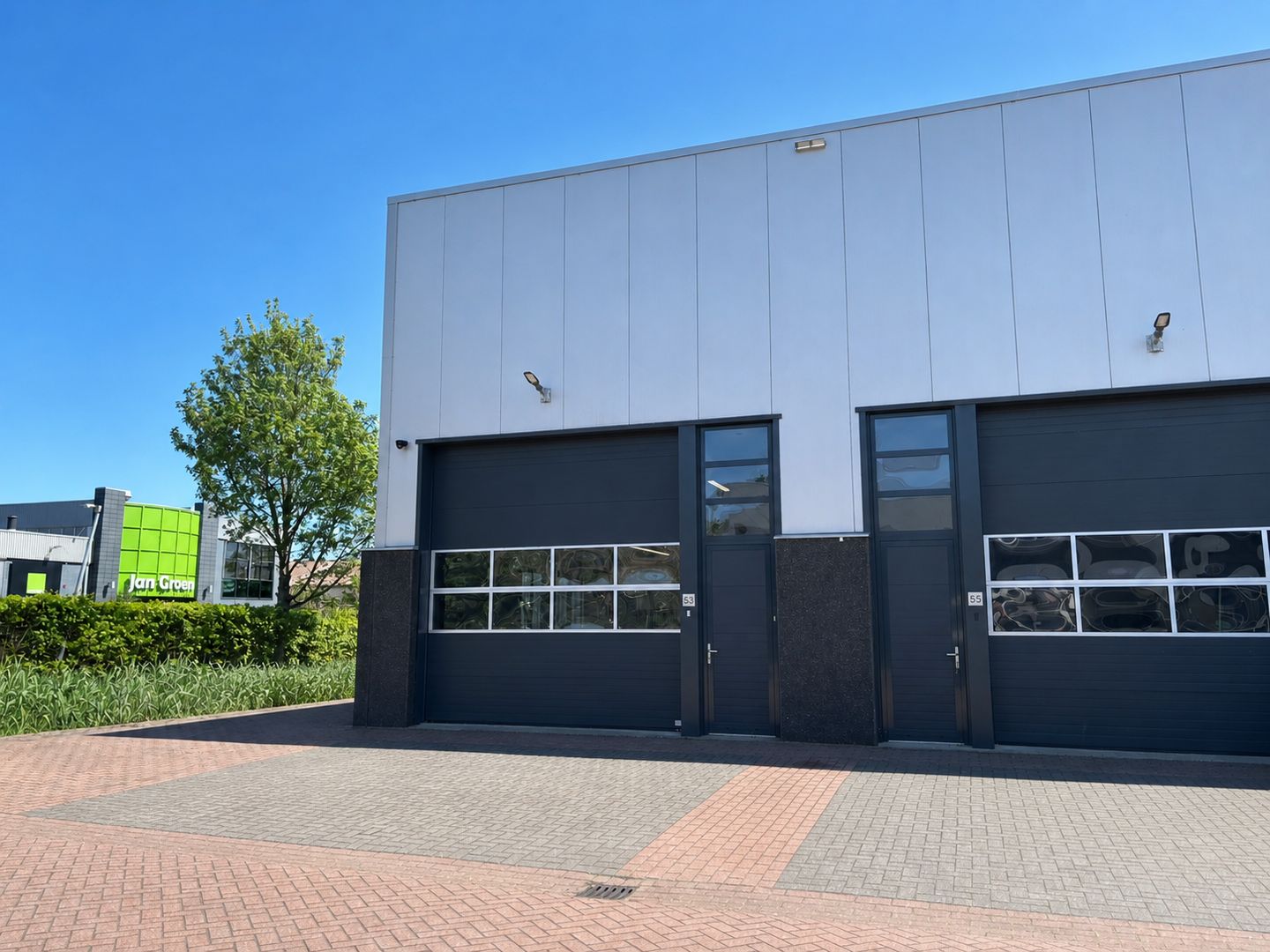 Bekijk foto 1 van Brandweerstraat 53