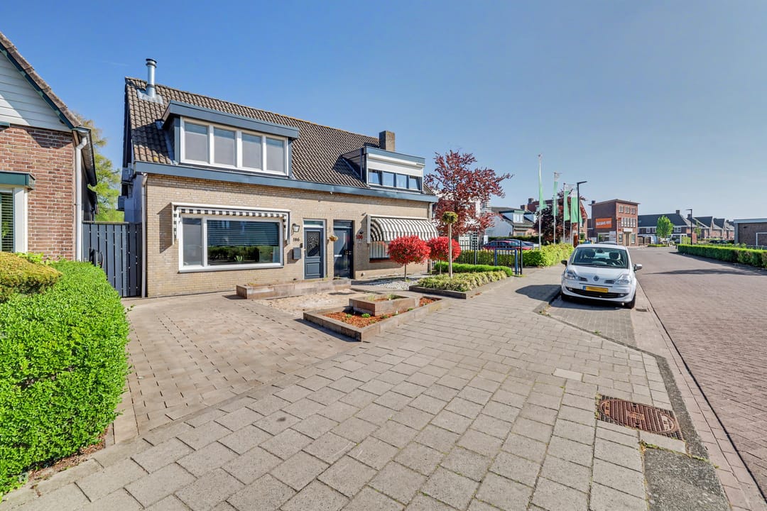 Photo 37 of Eerste Zeine 106