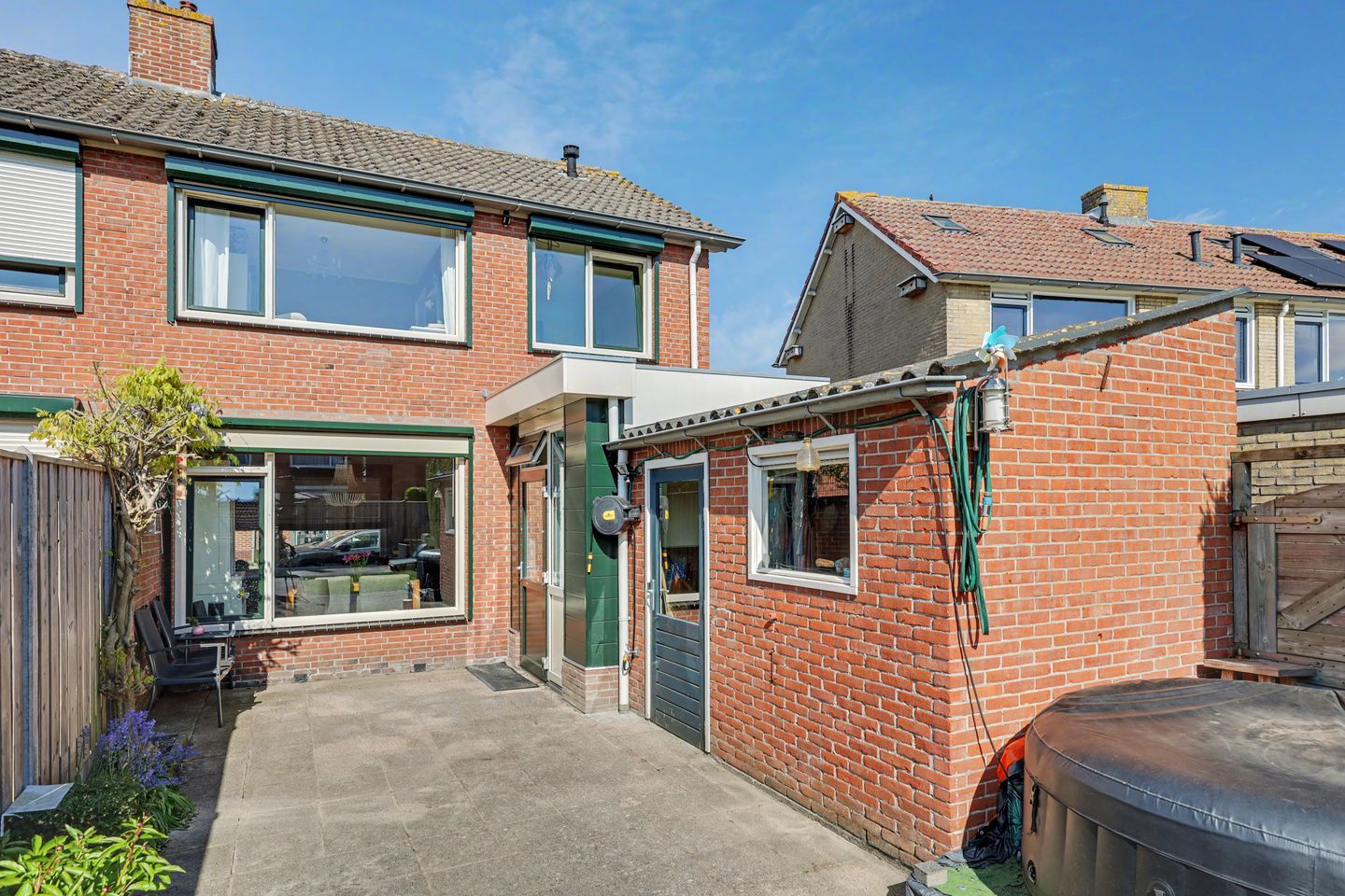 Spacious corner home with three bedrooms and deep backyard — 34