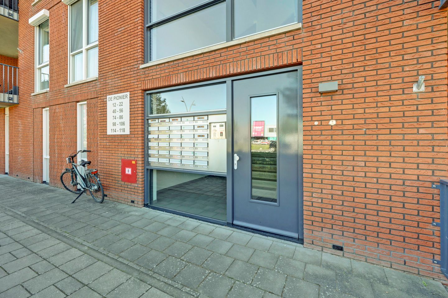 Foto 40 van De Pionier 48