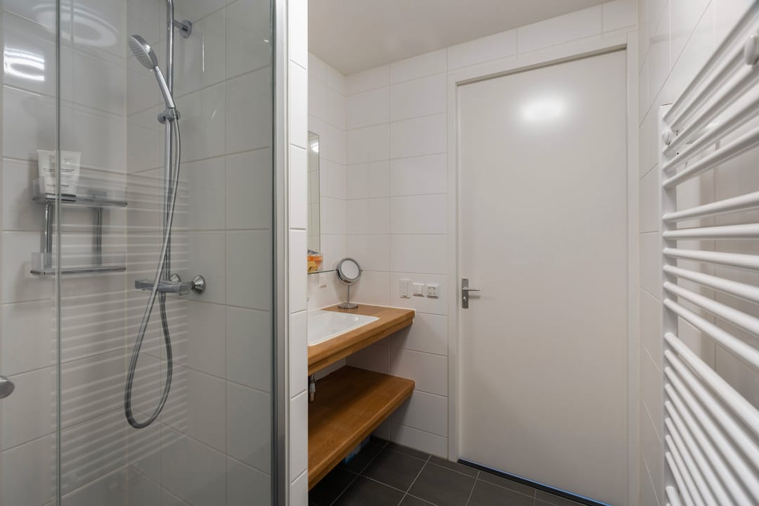 Photo 37 of Van Vollenhovenstraat 3-402
