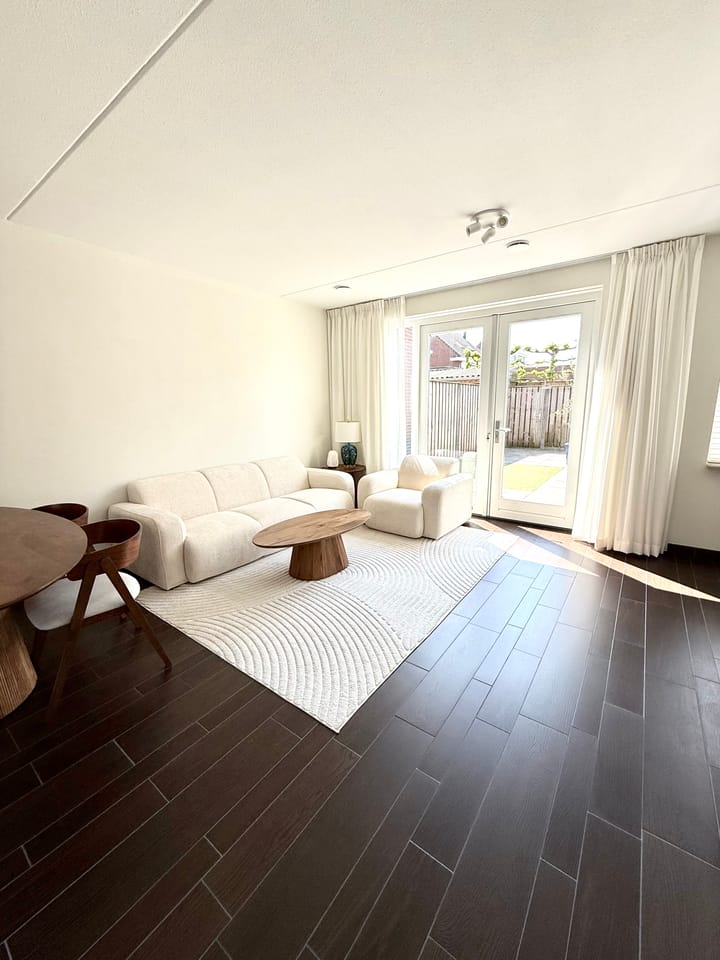 Photo 2 of Wielewaalstraat 9