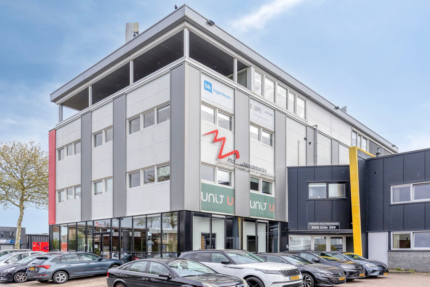 Bekijk foto 2 van Daltonstraat 30-D