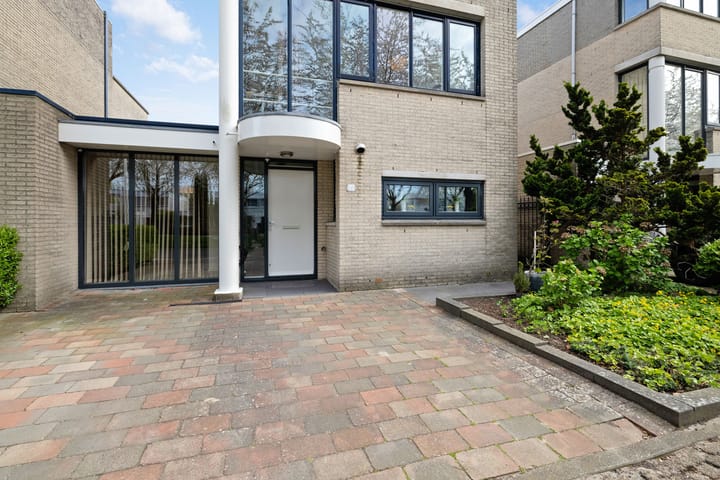 Photo 4 of Jacobus van Vessemsingel 19