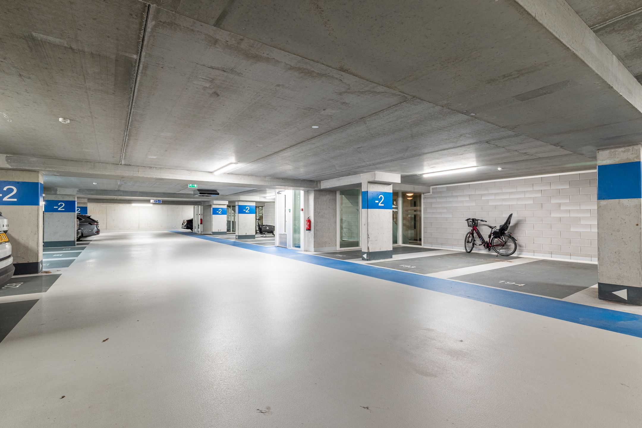 Photo 30 of Bilderdijkkade 56-B