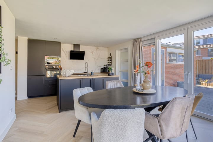 Photo 3 of Rozenstraat 38